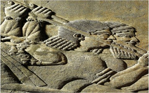 Why learn about Nebuchadnezzar statue? (Top benefits for history fans)