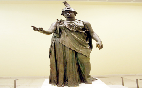 Where to find statue of Athena? (Discover exact spot easily!)