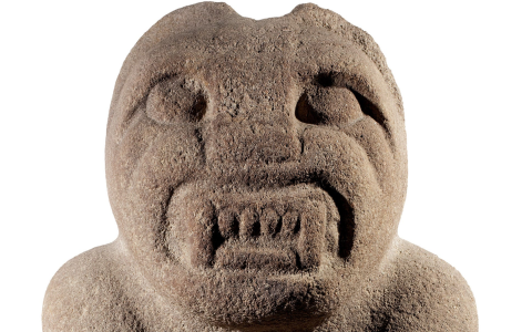 What is cabeza olmeca? Discover giant Olmec head sculptures now!