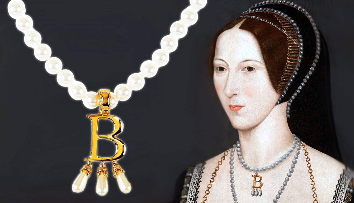 what happened anne boleyn b necklace secret learn key details