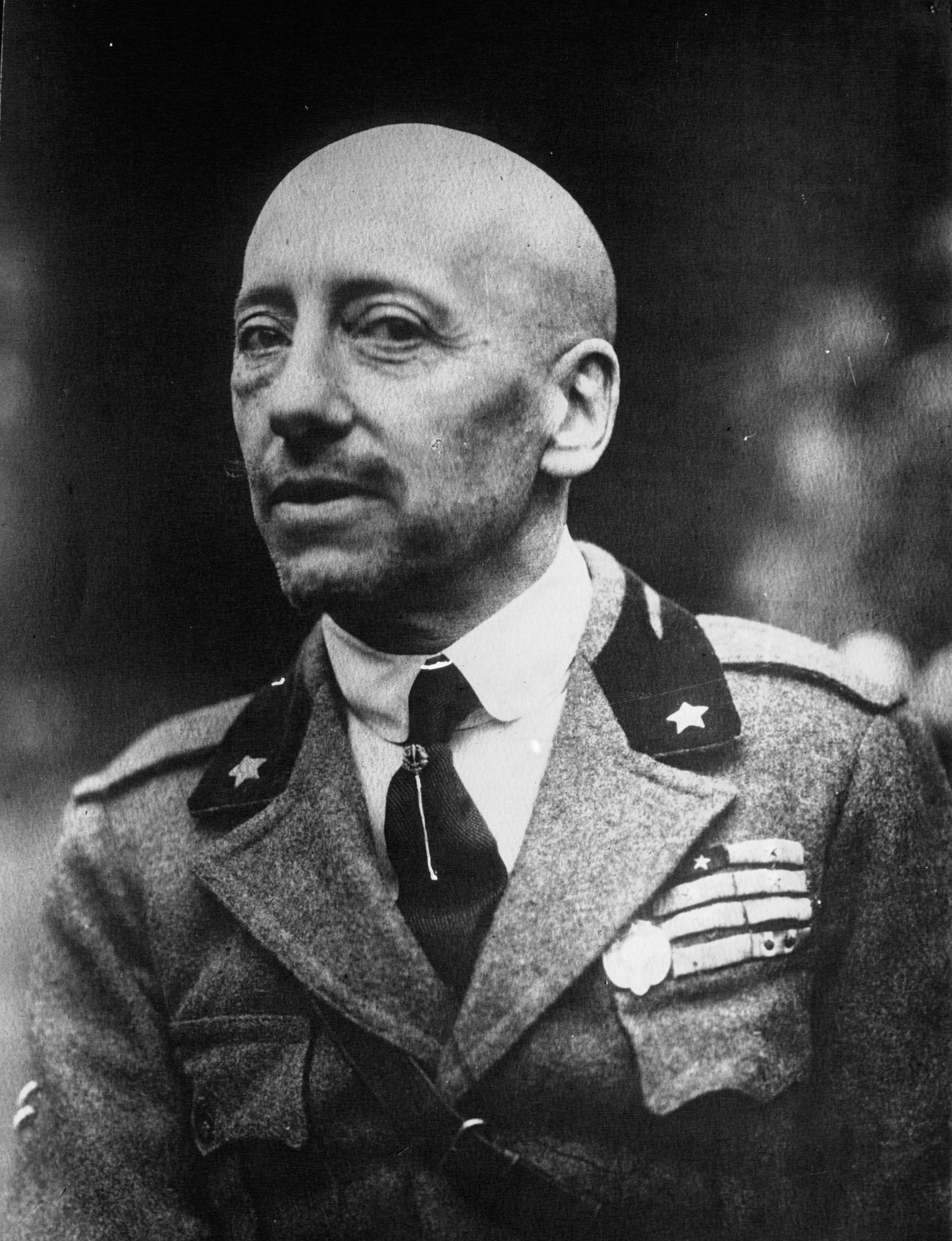 who was gabriele d annunzio? his life and controversial impact explained