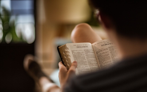 Want to start reading major prophets the bible? Here is the best place to begin!