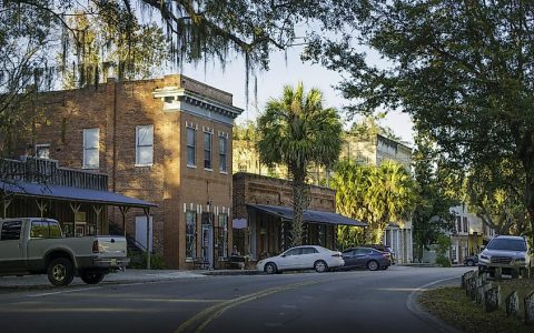 What are the best historic small towns to add to your Florida bucket list