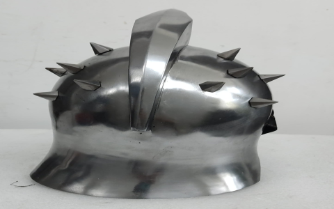 What Are Gladiator Helmet Types? Characteristics Revealed Fast!