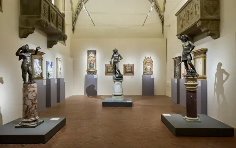 Donatello vs Michelangelo David Sculptures Differences: How Their Designs Compare