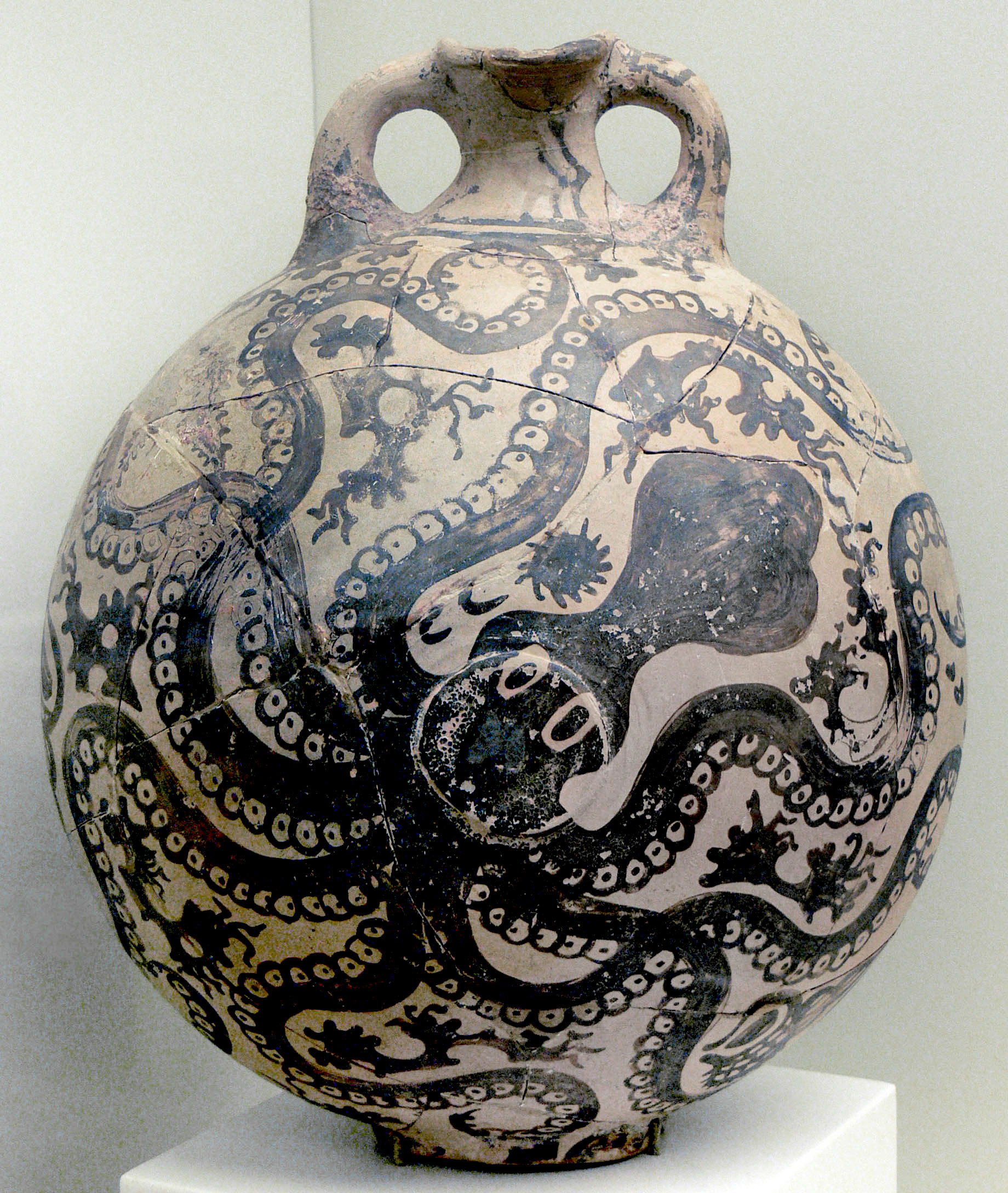 How to understand cultural significance of minoan octopus vase? (Simple beginner guide)