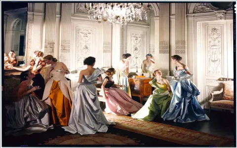 Who was Cecil Beaton photographer see his iconic photos and famous works