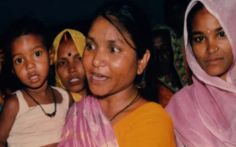 How Phoolan Devi Bandit Queen India Escaped Bandit Life True History Revealed